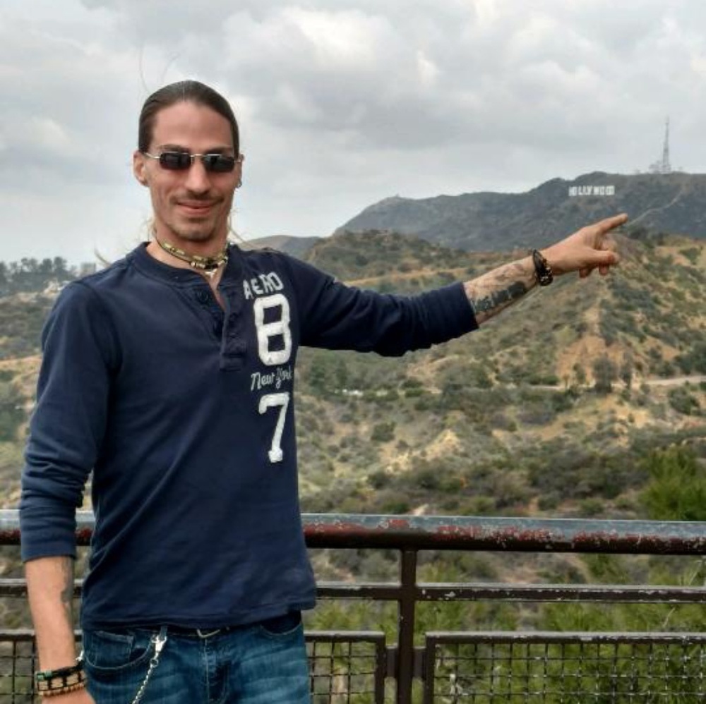 Meet your Posher, Jonathan